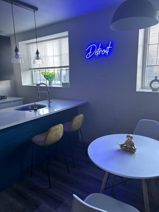 דטרויט Modern Loft!/Free Parking/Long Stay Friendly! מראה חיצוני תמונה