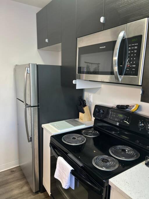 דטרויט Modern Loft!/Free Parking/Long Stay Friendly! מראה חיצוני תמונה