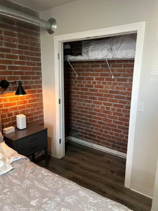 דטרויט Modern Loft!/Free Parking/Long Stay Friendly! מראה חיצוני תמונה
